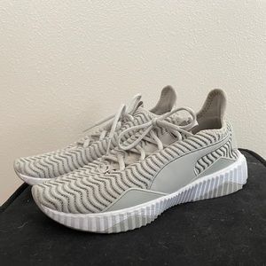 Puma Defy sneakers
